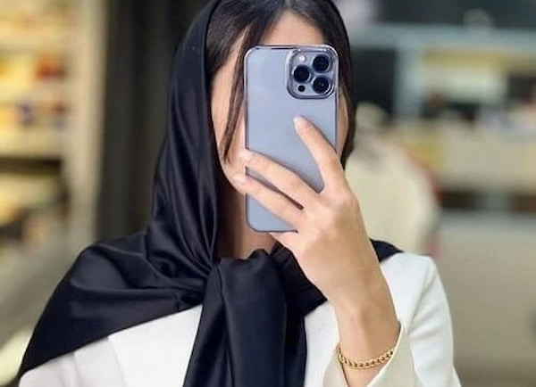 تصویر 3 از قیمت خرید روسری ساتن براق + فروش ویژه